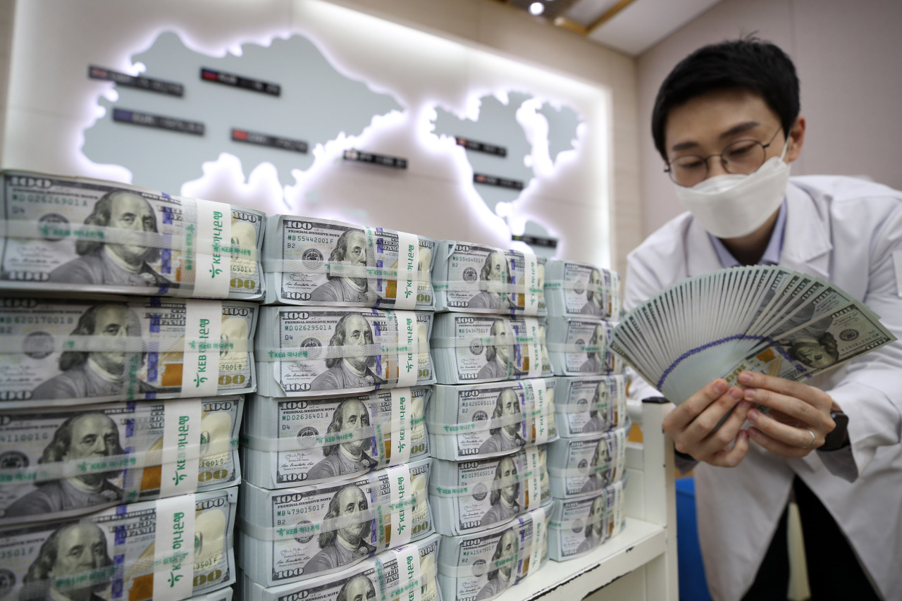 Foreign reserves down in April for 2nd month on strong dollar